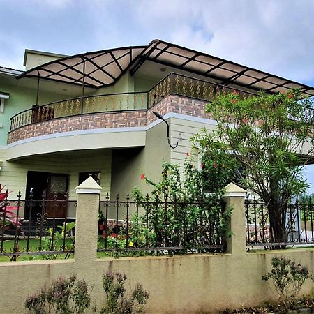 Villa Nessies Nagaon Alībāg Exterior foto